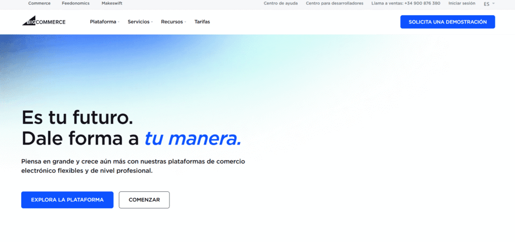 Captura de pantalla del sitio web de BigCommerce, destacando su propuesta de valor para e-commerce en el análisis BigCommerce vs Shopify.